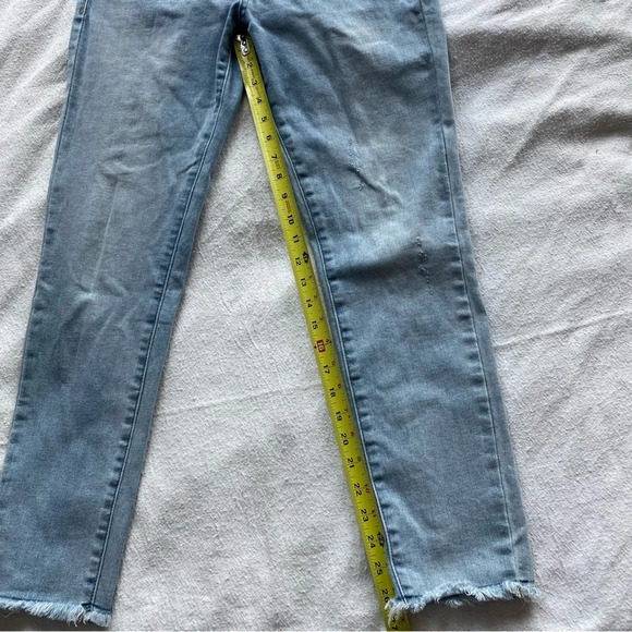 Bebe Heartbreaker Women's Skinny Jeans Light Wash Blue Heart Rhinestone Size 30 - Picture 5 of 11